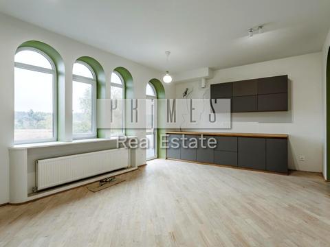 комерційна за адресою Залужний пров., 5