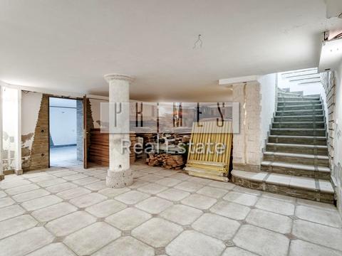 комерційна за адресою Залужний пров., 5