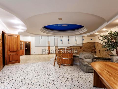 комерційна за адресою Залужний пров., 5