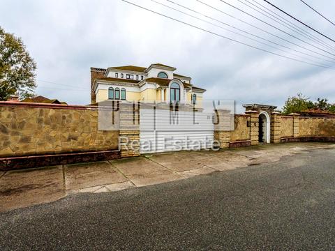 комерційна за адресою Залужний пров., 5