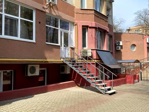 комерційна за адресою Шампанський пров., 9