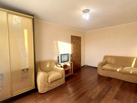 квартира по адресу Ларисы Руденко ул., 10-В