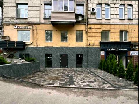 коммерческая по адресу Саксаганского ул., 61