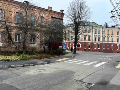 комерційна за адресою Симона Петлюри вул. (Чкалова), 19