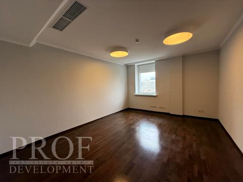 комерційна за адресою Велика Васильківська вул. (Червоноармійська), 25