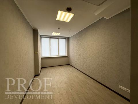 комерційна за адресою Велика Васильківська вул. (Червоноармійська), 25