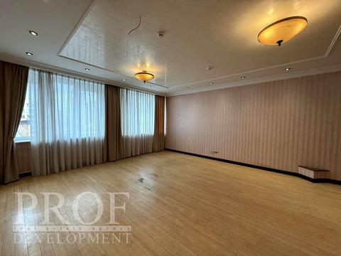 комерційна за адресою Велика Васильківська вул. (Червоноармійська), 25