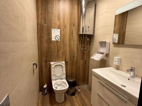 комерційна за адресою Велика Васильківська вул. (Червоноармійська), 25