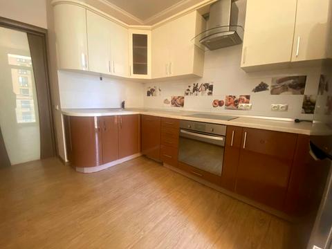 квартира за адресою Київ, Анатолія Петрицького вул., 13