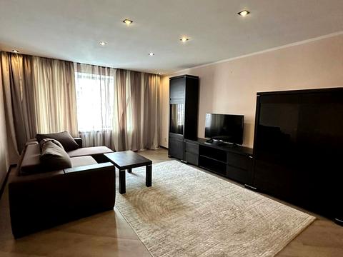 квартира по адресу Александра Довженко ул., 1