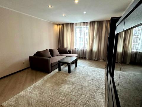 квартира по адресу Александра Довженко ул., 1