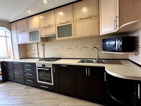 квартира по адресу Александра Довженко ул., 1