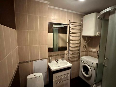 квартира по адресу Александра Довженко ул., 1