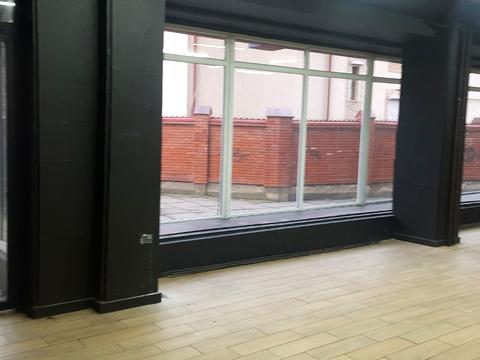 комерційна за адресою Китайська вул., 8