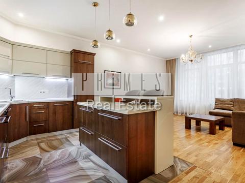 квартира за адресою Андрія Верхогляда вул. (Михайла Драгомирова), 16-Б