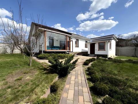 будинок за адресою 23 Серпня вул.