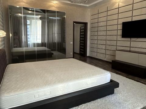 квартира за адресою Літературна вул., 1а