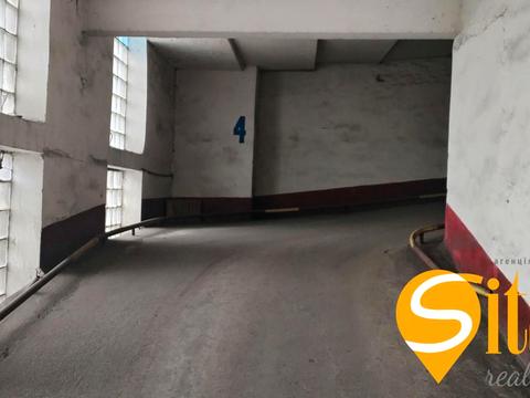 паркомісце за адресою Пантелеймона Куліша вул. (Челябінська), 2