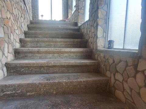 дом по адресу Центральна