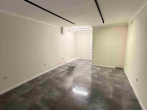 коммерческая по адресу Павла Тичини ул., 9