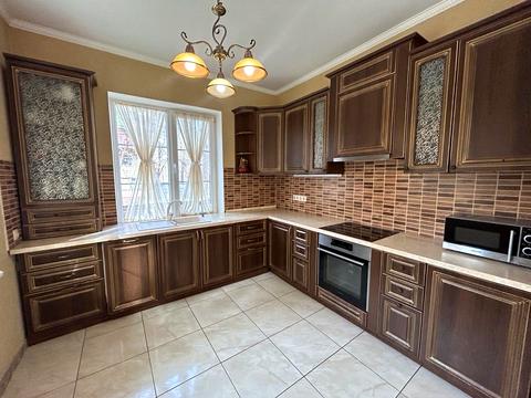 будинок за адресою 10-та Лінія вул.