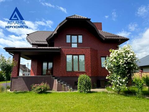 будинок за адресою НАБЕРЕЖНА