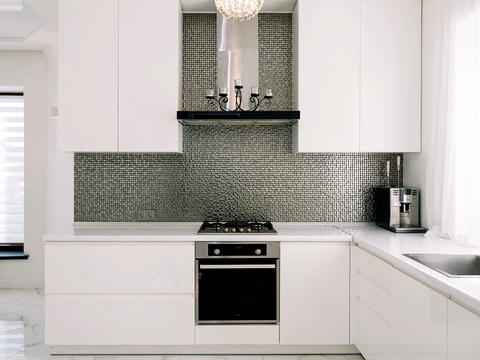 будинок за адресою НАБЕРЕЖНА