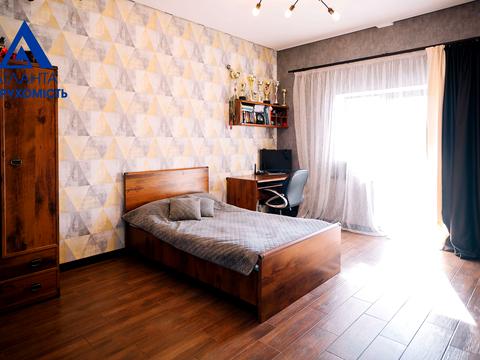 будинок за адресою НАБЕРЕЖНА