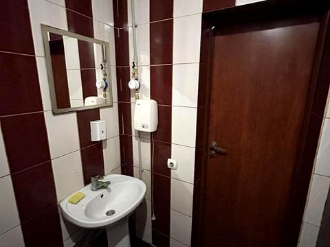 комерційна за адресою Центральна вул. (Чапаєва), 6г/5