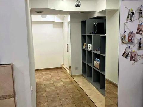 коммерческая по адресу Павловская ул., 17