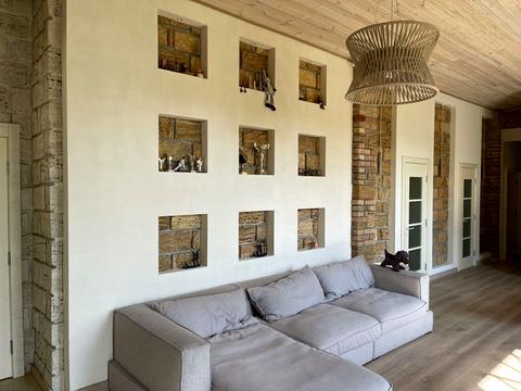 будинок за адресою Молодіжна вул.