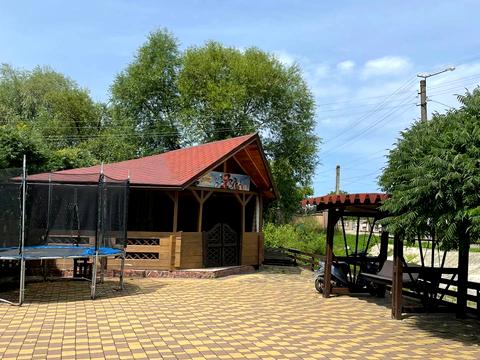 комерційна за адресою Лесі Українки вул., 2Б