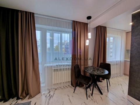 квартира по адресу Кубанской Украины ул. (Маршала Жукова), 27