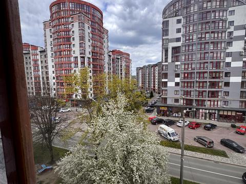 квартира за адресою Василя Симоненка вул., 20