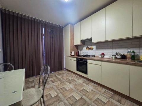 квартира по адресу Степана Бандери ул., 23