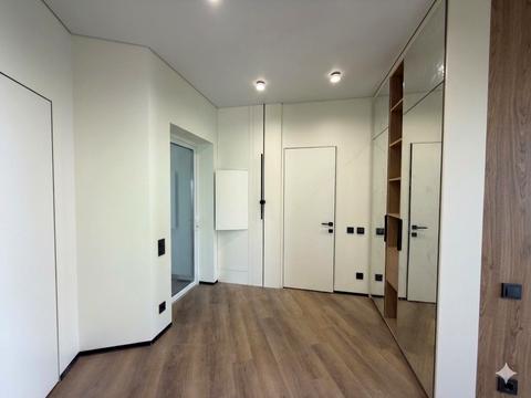 квартира за адресою Причальна вул., 8