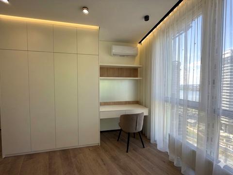 квартира за адресою Причальна вул., 8