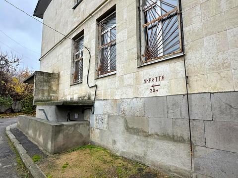 коммерческая по адресу Кухарева, 42