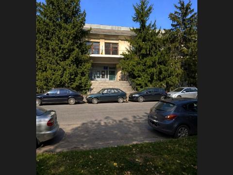 комерційна за адресою Кухарева, 42