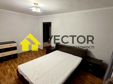 квартира за адресою Миру вул., 7