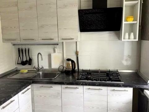 квартира по адресу Квартальна ул. (Гладкова), 12