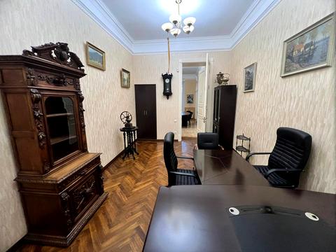 коммерческая по адресу Марка Кропивницького, 9