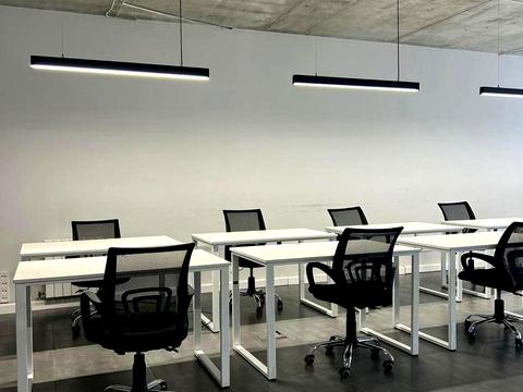 комерційна за адресою Лесі Українки бульв., 7-Б
