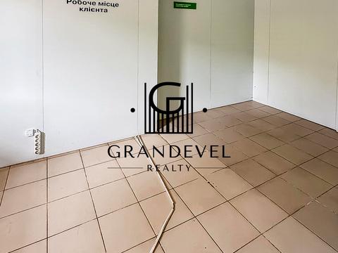 комерційна за адресою Митрополита Андрея Шептицького вул. (Анатолія Луначарського), 24