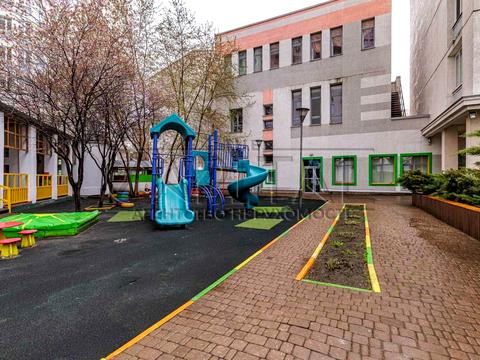 комерційна за адресою Миколи Міхновського бульв. (Дружби народів), 14-16