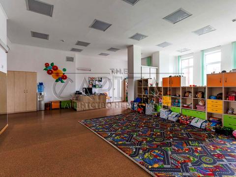 коммерческая по адресу Николая Михновского бульв. (Дружбы народов), 14-16