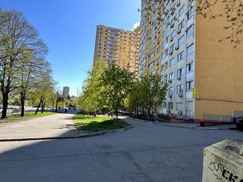 квартира за адресою Наталії Ужвій вул., 12