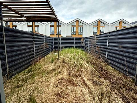 дом по адресу Пухівська