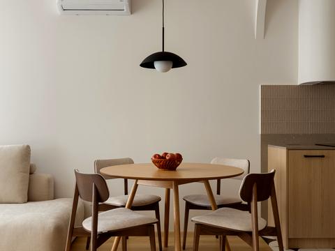 квартира по адресу Киев, Салютная ул., (Будинок 02301-02303)