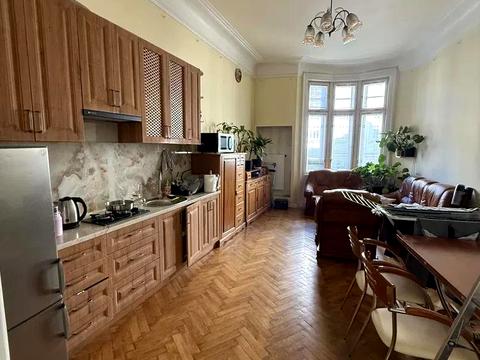 квартира за адресою Івана Франка вул., 33